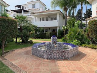 Piso en alquiler en Los Naranjos - Las Brisas en Marbella