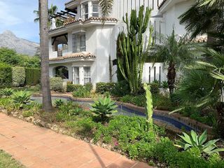 Piso en alquiler en Los Naranjos - Las Brisas en Marbella