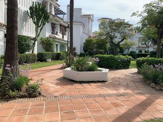 Piso en alquiler en Los Naranjos - Las Brisas en Marbella