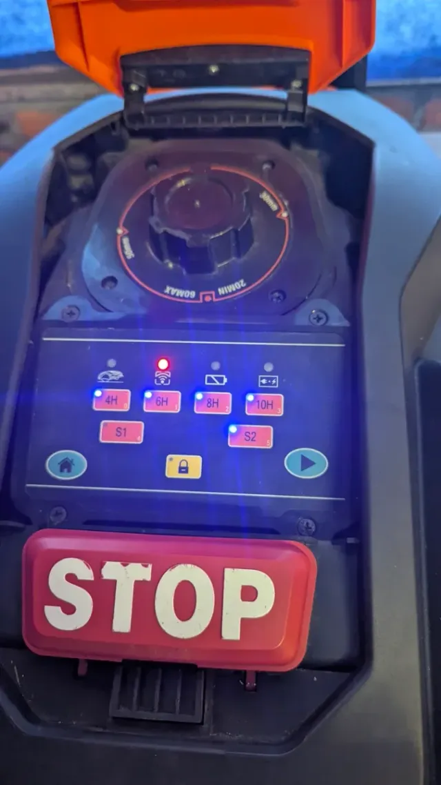 Robot redondo Yard Force SA900B/SA 900B 900M2