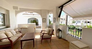 Piso en alquiler en Los Naranjos - Las Brisas en Marbella