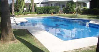 Piso en alquiler en Los Naranjos - Las Brisas en Marbella
