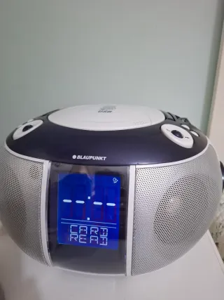 Radio Despertador Blaupunkt blanco/marengo