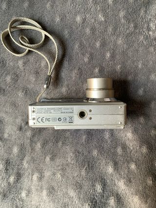 Olympus FE-150 Cámara Digital