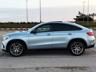 Mercedes GLE Coupé 350d 4MATIC AMG LINE con TECHO SOLAR, PAQUETE NIGHT...