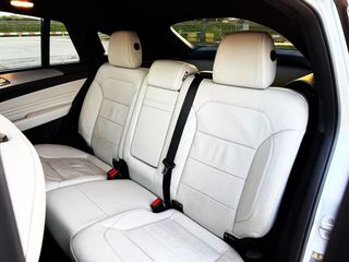 Mercedes GLE Coupé 350d 4MATIC AMG LINE con TECHO SOLAR, PAQUETE NIGHT...