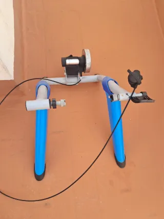 Bicicleta de Montaña BTWIN y Rodillo