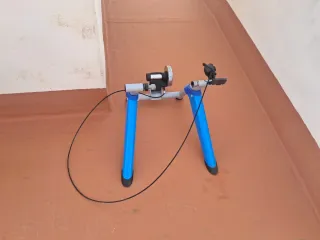 Bicicleta de Montaña BTWIN y Rodillo