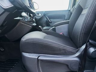 Renault Kangoo Combi 1.2 TCE LIMITED con 6 VELOCIDADES...