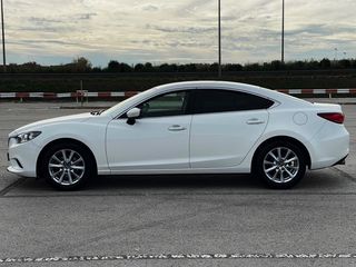 Mazda 6 2.0GE 145cv con NAVEGADOR, PARKTRONIC x2...