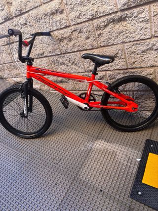 Bmx Monty 130 Naranja Fluor