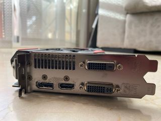 Tarjeta Gráfica ASUS Radeon R9 280 DirectCU II 3GB