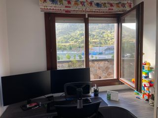Se alquila ATICO al lado del hospital, 4 terrazas.