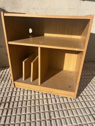 Mesita auxiliar de madera