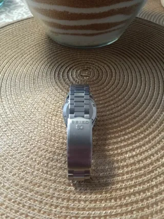 Reloj Seiko Digital Plata