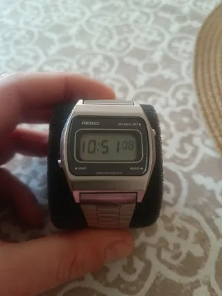 Reloj Seiko Digital Plata