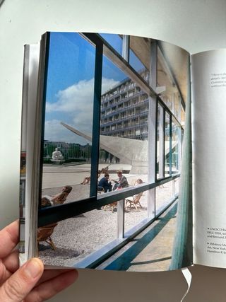 Modern Architecture A-Z