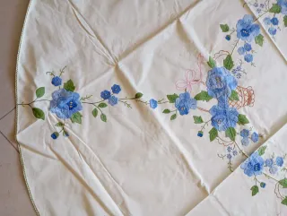 Tovaglia rotonda con 8 tovaglioli