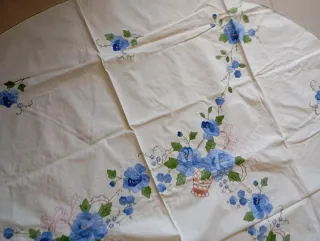 Tovaglia rotonda con 8 tovaglioli