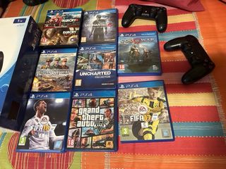 PS4 slim 1TB negra + 2 mandos + 11 juegos