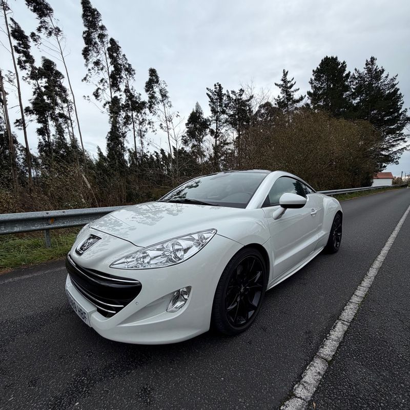 Peugeot RCZ 2010 - foto 1