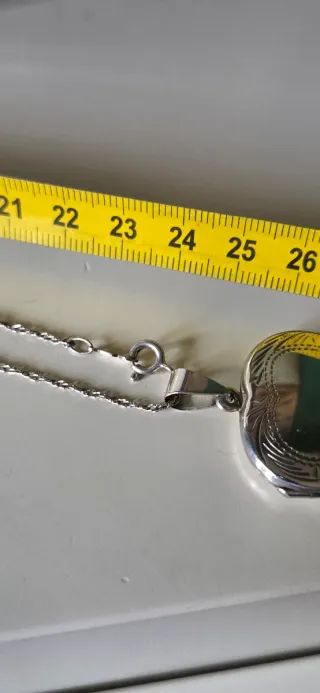 Collar guardapelo corazón plata