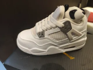 Zapatillas Jordan Blancas niño