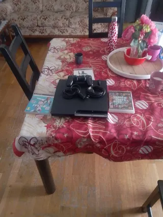 PlayStation 3 Nera con giochi e accessori