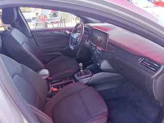 SIN ENTRADA!  Focus 2023 58000KM ETIQUE ECO STLIN