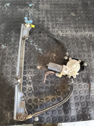 Elevalunas Delantero Derecho Renault Clio 2