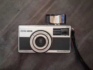 Zeiss Ikon Ikomatic F Cámara Antigua