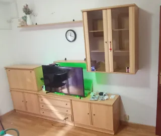 Mueble de sala madera y cristal