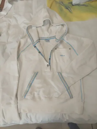 Sudadera con capucha blanca talla M