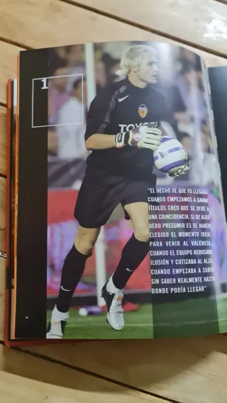 VIDAS DE FUTBOL: UNA MIRADA CERCANA A LOS JUGAD...