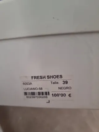 Botines de tacón negros Italianos.