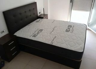 Canapé de matrimonio con cabecero