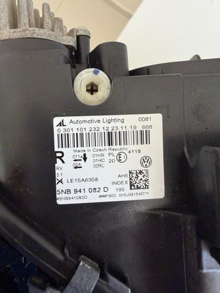 Pareja Faros Volkswagen Tiguan AD1