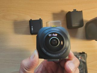 Insta360 ONE RS 1 Pulgada 360 Cámara