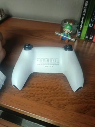 Hallpi Mando PS5 Sony Blanco Como Nuevo vendo/camb