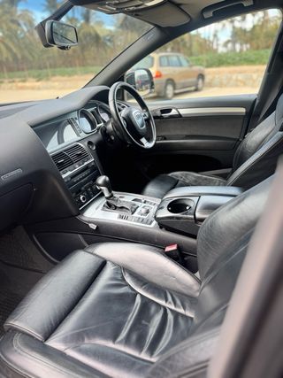 AudiQ7 7plazas VOLANTE DERECHA MATRICULA ESPAÑOLA