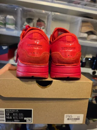 Nike Air Max 1 x Jacquemus Rojo