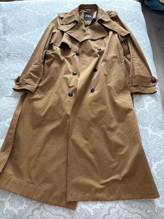 Gabardina Zara Marrón