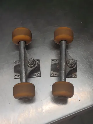 Ejes y ruedas de skate