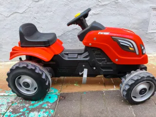 Tractor a pedales Smoby Farmer XL