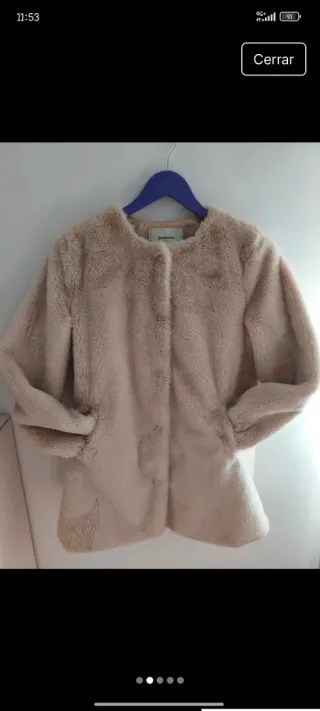 Abrigo pelo mujer Stradivarius beige