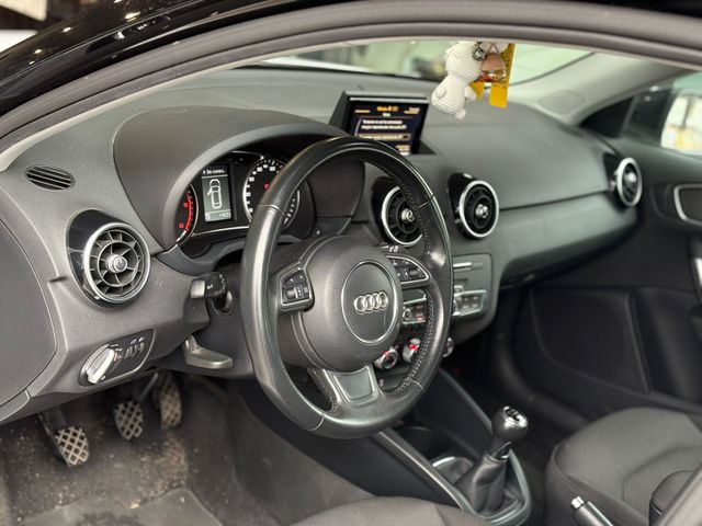 Audi A1 Design 1.6 TDI 85kW (116CV)Sportback