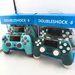 2 Controller Doubleshock 4 per PS4 Nuovi