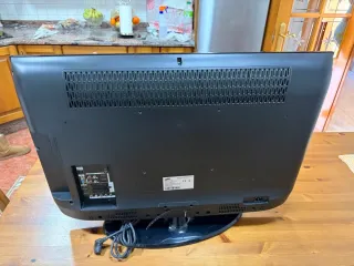 Televisor Samsung 32' LCD LE32A457C1D. Como nuevo.