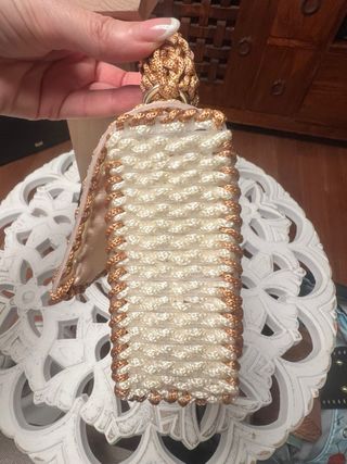 Borsa uncinetto fatta a mano beige e oro