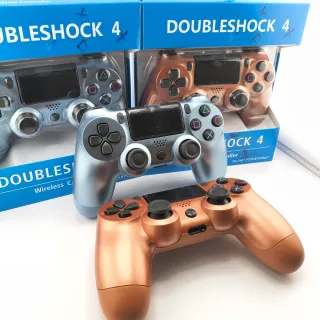 2 Controller Doubleshock 4 Wireless per PS4 Nuovi